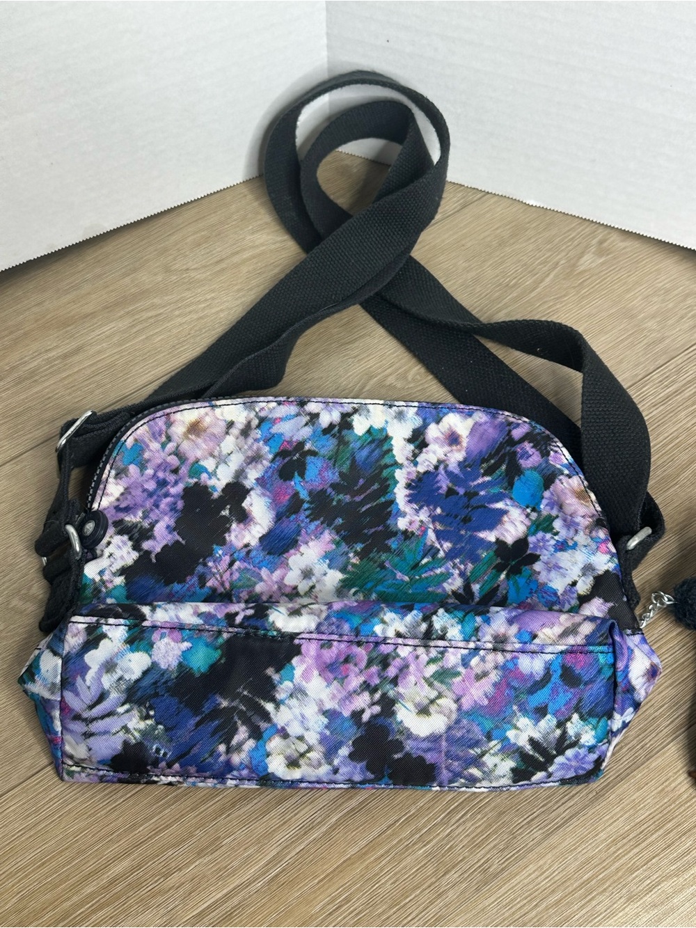 Kipling Multicolor Floral Crossbody Bag in Purple, Blue and Black EUC - Picture 5 of 9